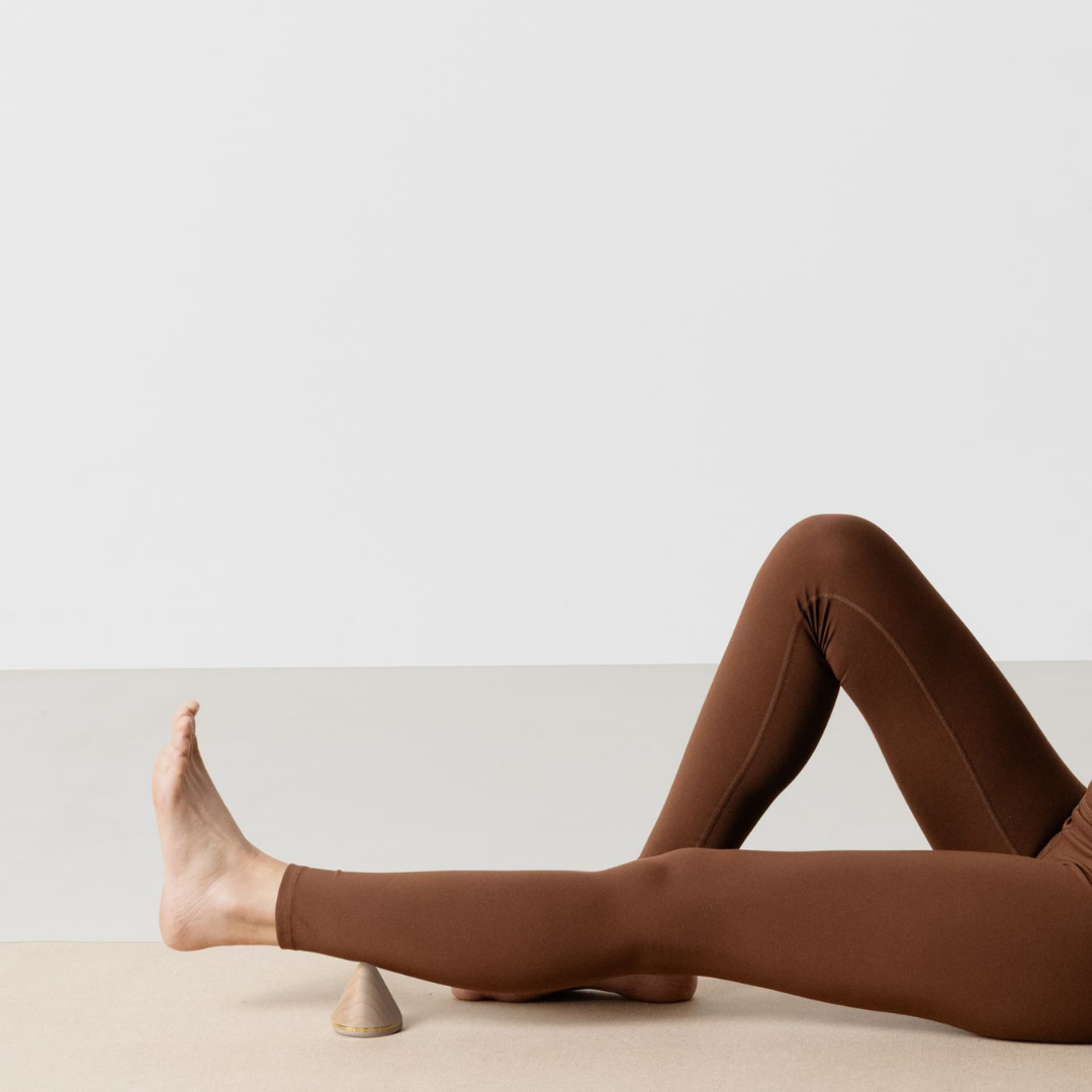 Consumer using cone for the massage.