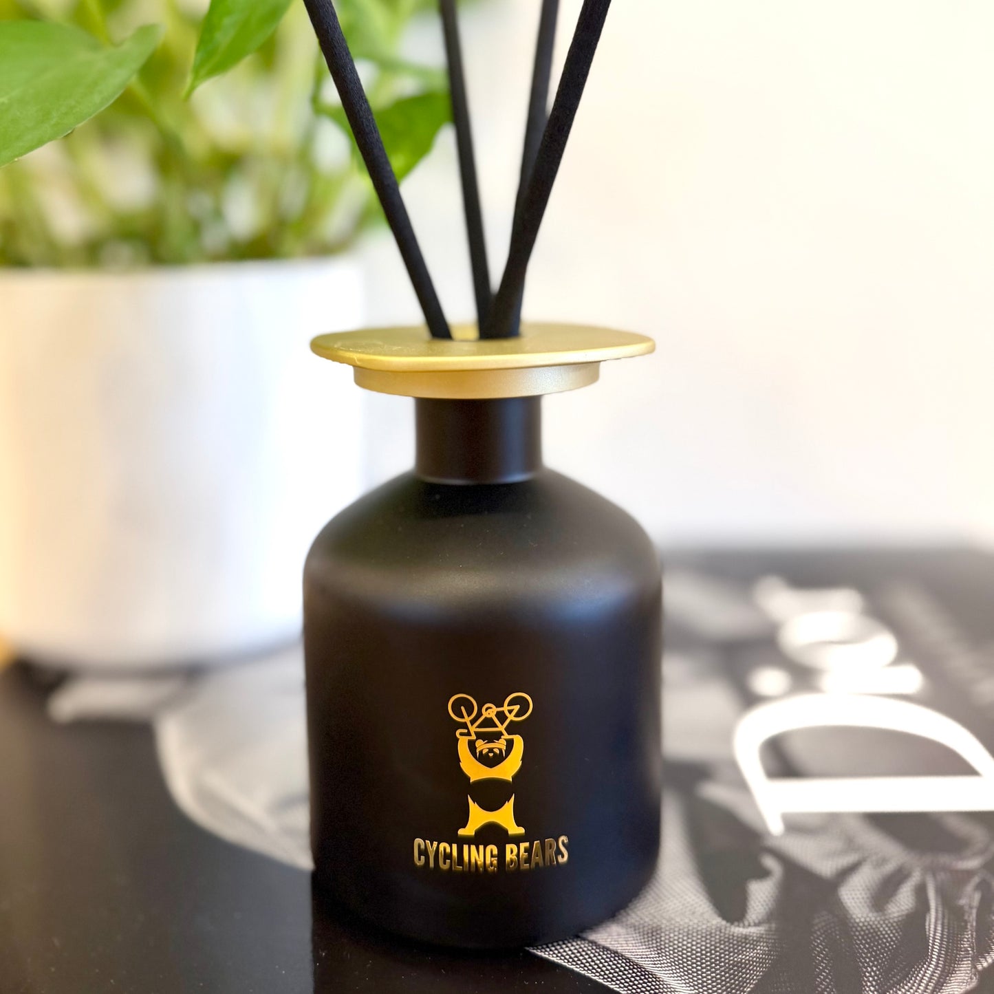 Cycling Bears x Maison 21G Wellness Scent